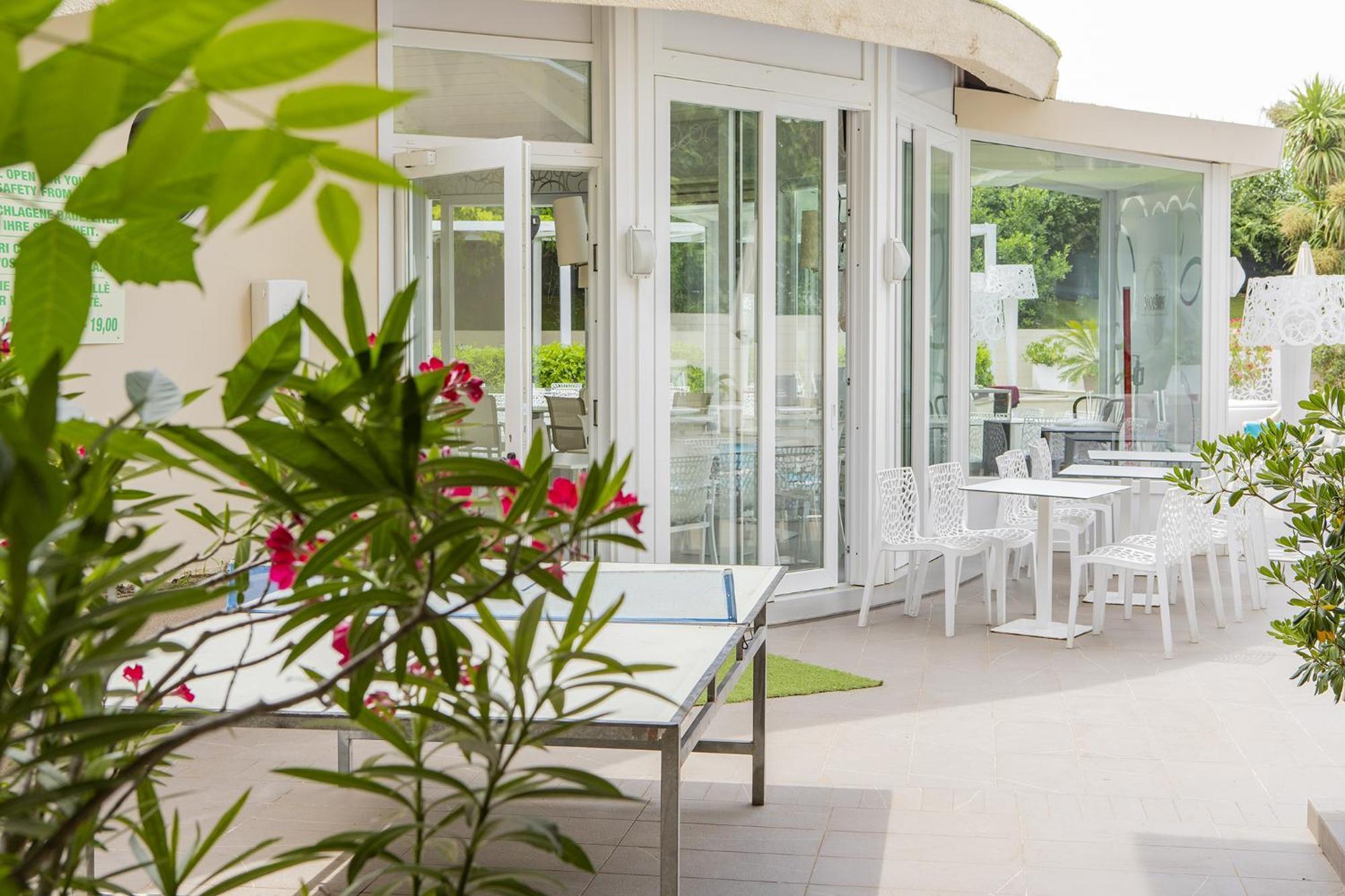 Hotel Pacific Каттоліка Екстер'єр фото